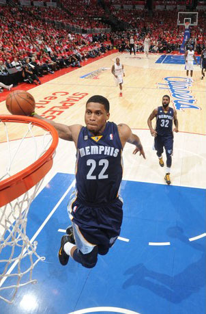 队记者的报 队记者的报