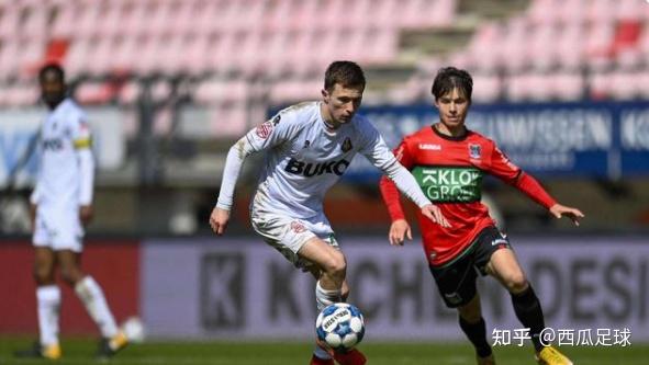 后防线的压 后防线的压