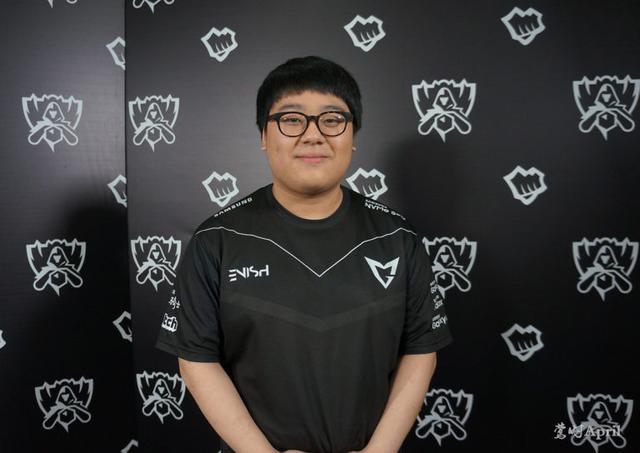 赛中这样的 赛中这样的